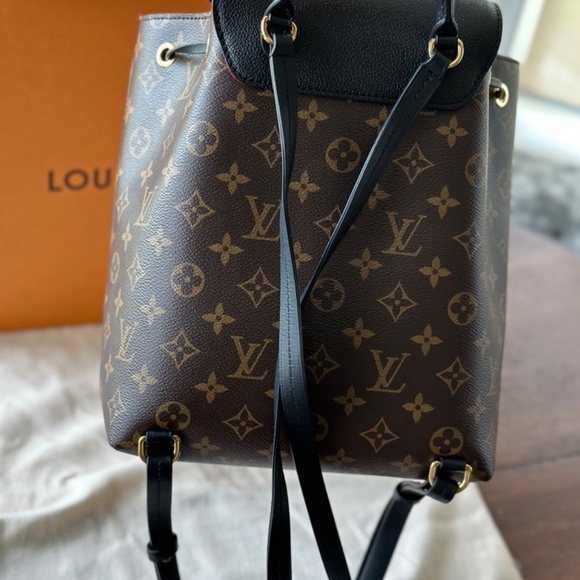 Louis Vuitton Montsouris PM - Picture 14 of 14
